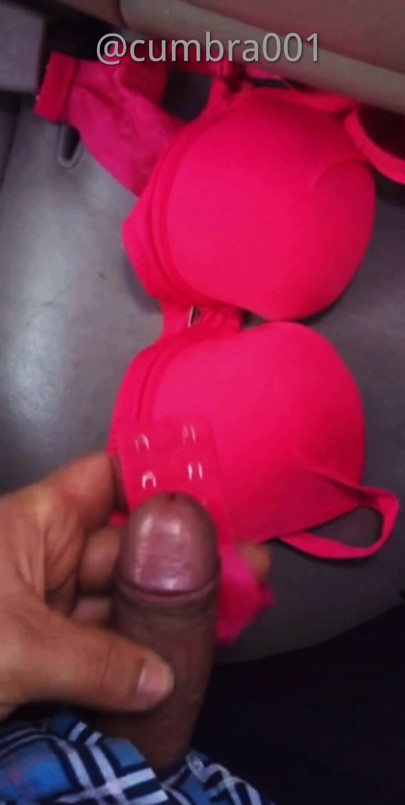 cum bra love