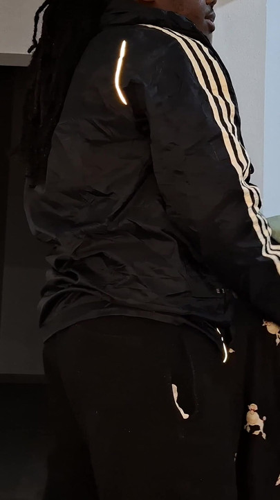 Pushing as Hard as Possible for Good Penetration, Receiving a Big Cock Deep Inside, Feeling Great.