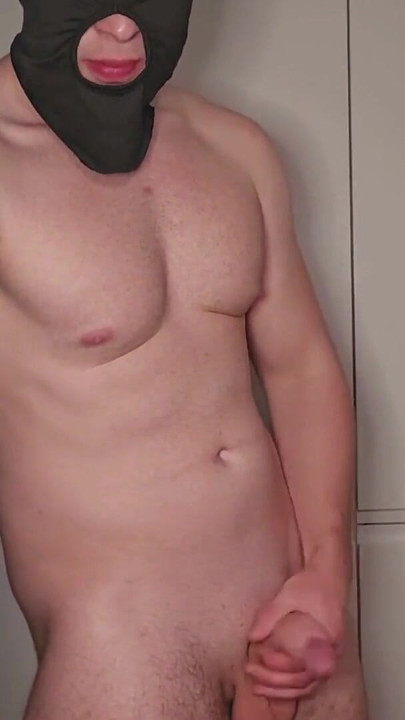 HETA ARMHÅLOR! Hot Daddy flexar armhålor &beställer tjock kuk explosion - Följ på X: TheMMGentX | Klippa 1
