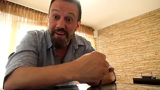 Schwarzer Monsterschwanz Hämmert Zwei Versaute Schlampen Im Doppelten Doggystyle