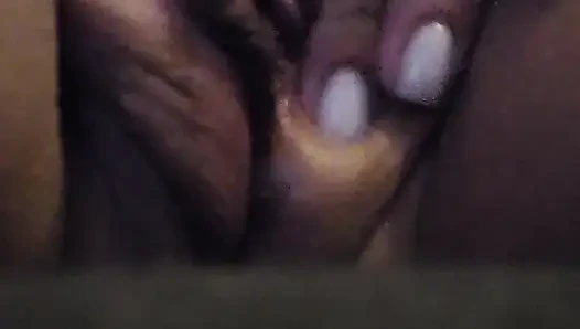 Masturbieren einer abgenutzten fotze nach stunden hartem ficken