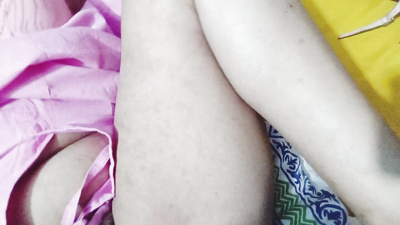 Il mio capo scopa la mia bella moglie sexy