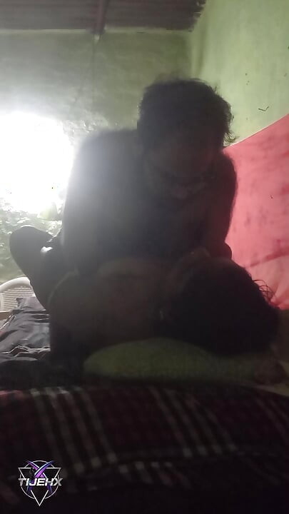 Unsatisfied Desi Village Bhabhi Fucked with Her Devar