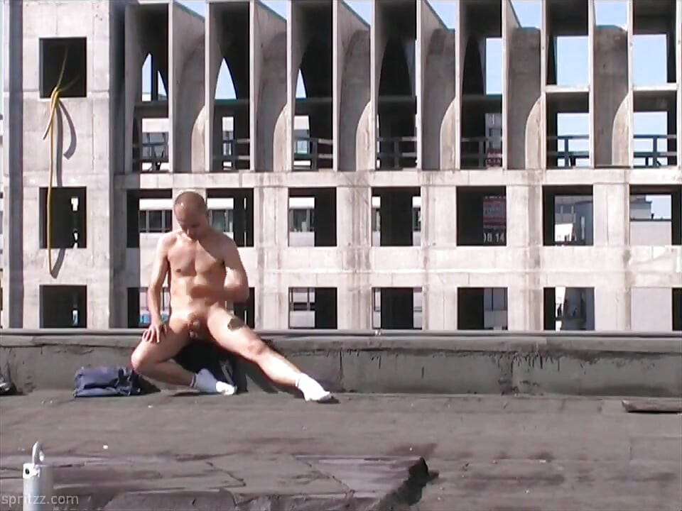Wanking Through Ruins