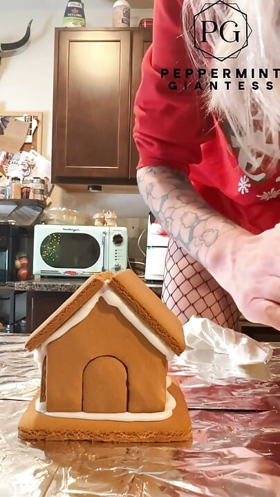 73 Giantess in 8-inch Heels Builds a Gingerbread Village