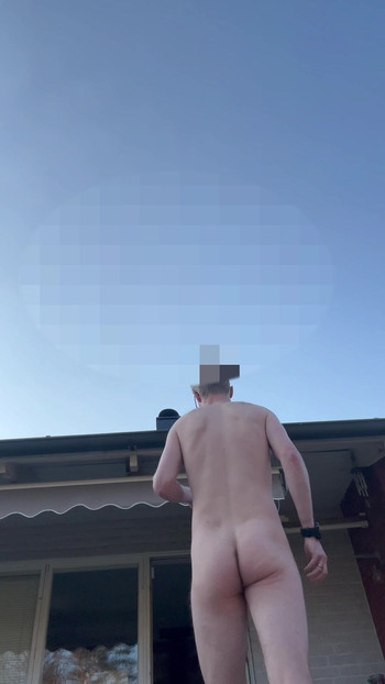 26-8-25 café desnudo