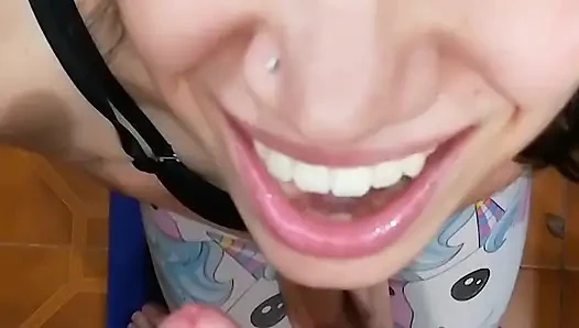 Cellphone Quickie! (blowjob, Cumplay and Swallow)