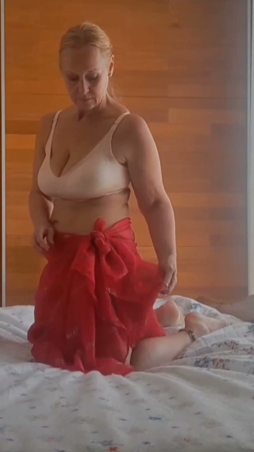 Beautiful Blonde Wife Enjoys Daily Sex