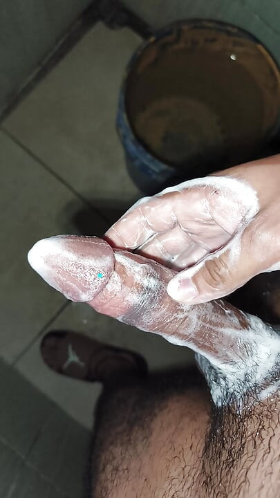 Gay man masturbates at his parents' house when they are not there