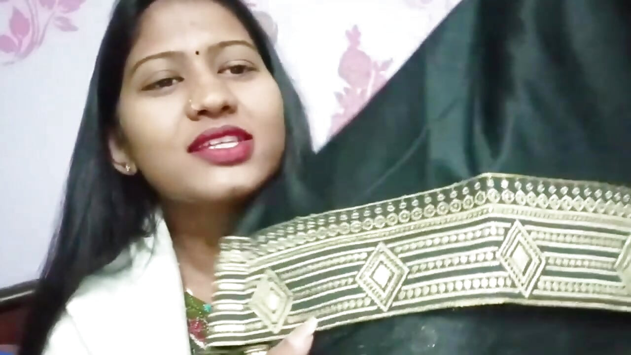 Desi indian brother-in-law fed his sister-in-law a banana, had sex with her, and licked her pussy. hindi video ( Tina Nandey )
