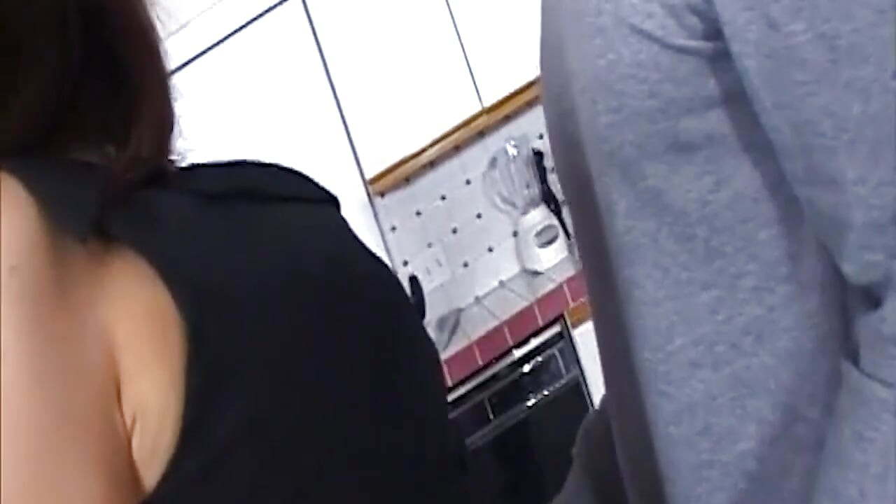 Tesão de milf pingando molhada de comendo buceta intensa e martelando duro