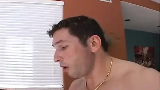 Pelacur sange nyepong kontol besar dan nungging sebelum dientot habis-habisan sampai dicrot di mulut