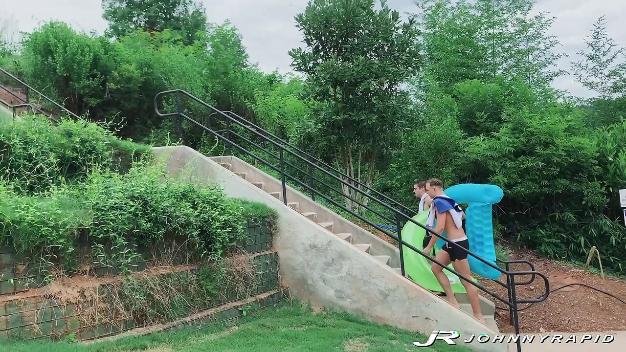 Johnnyrapid Parker hayes和johnny rapid一起享受热辣的裸体和俏皮的房间sesh