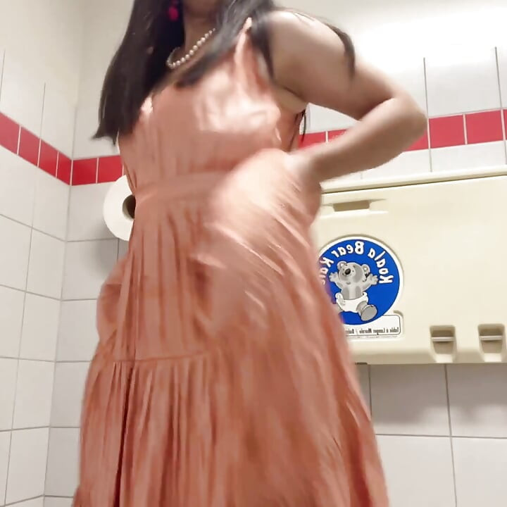 Piss in Toilet Room Hana Cute