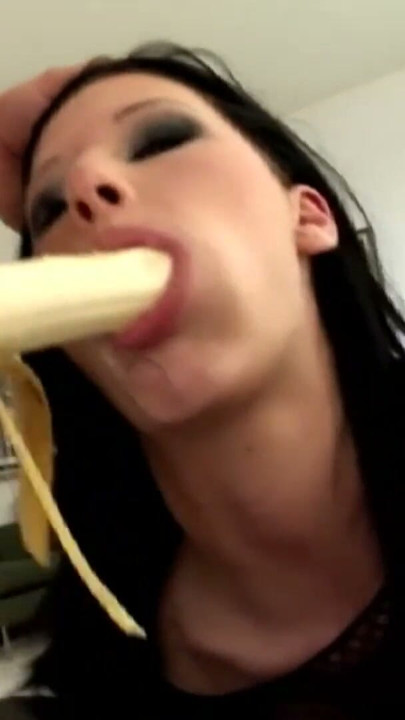 Brunette Face Fuck Blow Bang -- Hardcore, Facial Babe, μια μελαχρινή σούπερ όμορφη! | Κλιπ 3