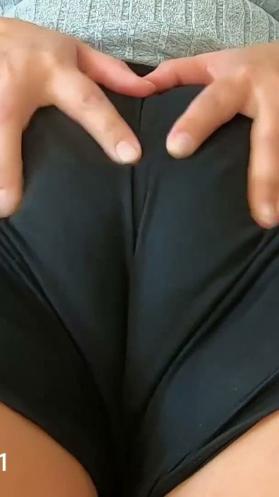 Compilatie van enorm, groot en gezwollen stiefmoeder's poesje .. Omg, enorme cameltoe! | Clip 2