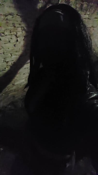 My first time wearing a skirt in public - Latin Crossdresser
