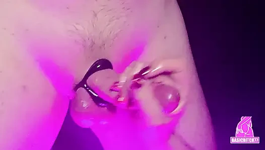 Menggoda pakai es sebelum crot banyak