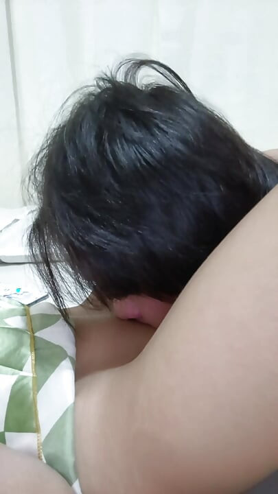 This Happen when ME and My Stepbrother Share in BED