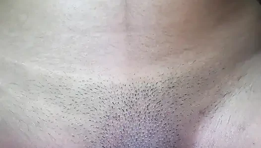 Desi Girl Masturbates