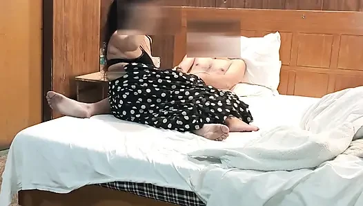 Sınıf öğretmeni otel odasında beni sert sikiyor bölüm 2