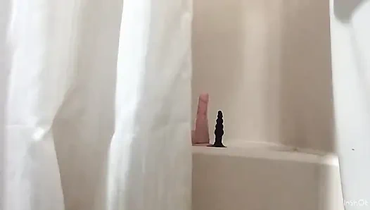 Calimlf in the shower playing with myself