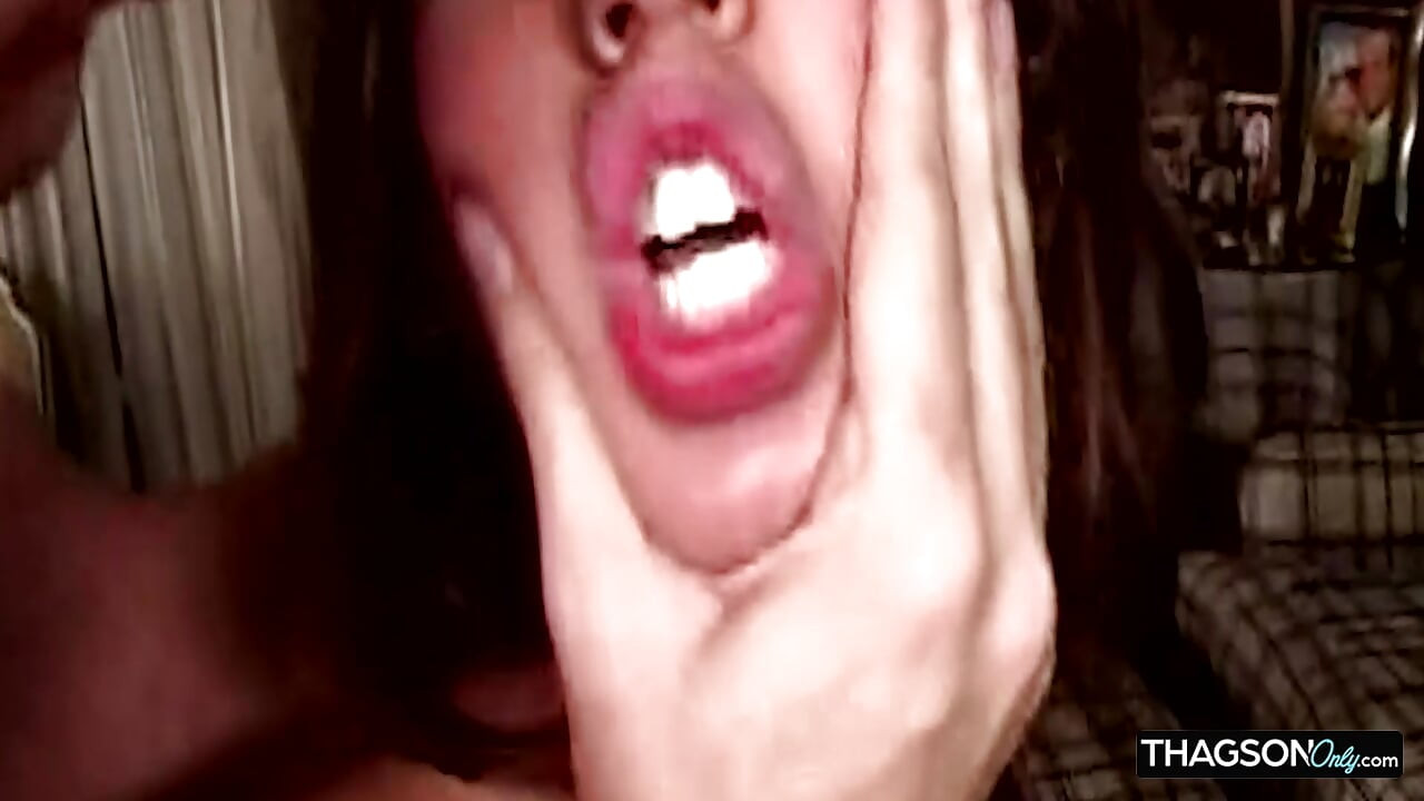 Drooling Deepthroat Queen Gags on Throbbing Cock