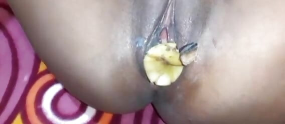 OUCHHHH! BANANA BROKE INSIDE VAGINA