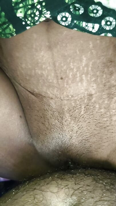 Bhabhi Ki Chud Itna Tide He Ki Andar Jata He Nahi . Fir Itna Choda Ki Bhabhi Ko Bhabhi Boli Baskaro Devar Ji Cud Fat Jayaga ..