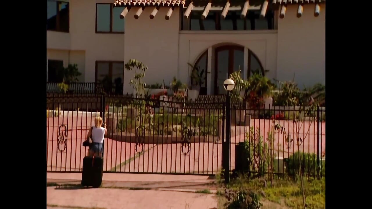 Een intense en vurige neuk voor een zachte blondine die op zoek is naar een orgasme