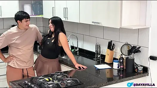 Amateur Hottest Colombian Has Sex In The Kitchen With Her Roomie