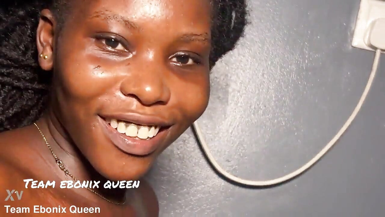 A ex-stripper de Dubai recebe pau grande