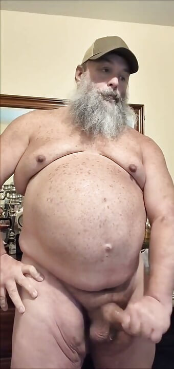 Velký nevlastní otec s čerstvou náloží