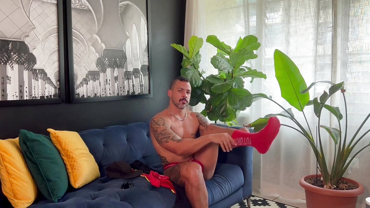 Playing with Nipple Suckers Wearing a Wrestling Singlet for the Gym Ortizjona / Jona Ortiz