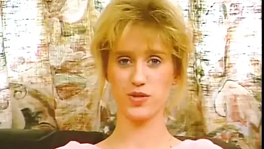 Boşalmak için burada olan Almanya'dan sevimli hatunla bu amatör seansı izleyin