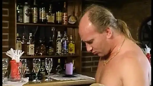 Amatir jerman ini lagi asik nikmatin kontol besar di memek sempitnya