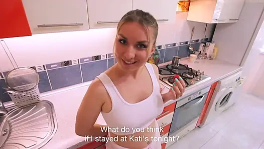 Istri yang doyan selingkuh memanggil temannya untuk menghubungi kekasihnya dan suaminya mendengar semuanya / sub Eng