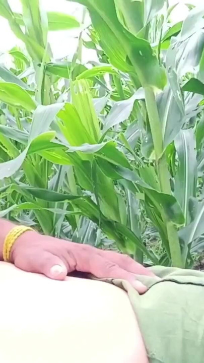 Indian desi girl outdoor sex with brother in law doogy | Clip 1