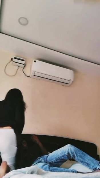 Nezaboravan trenutak od "žene tvog prijatelja glasno u hotelskoj sobi"
