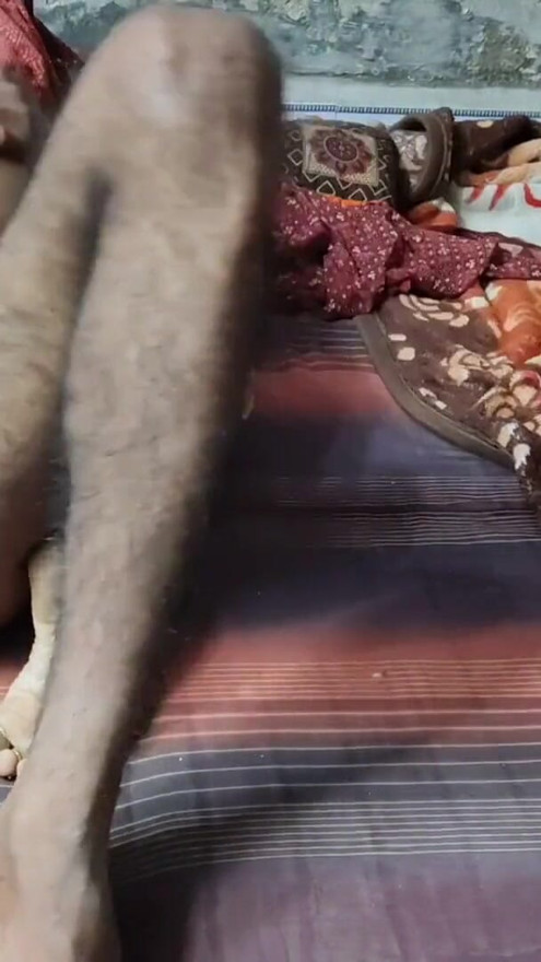 Nadan devar aur pyasi Bhabhi full romantic sex Desi village devar bhabhi | Clip 1