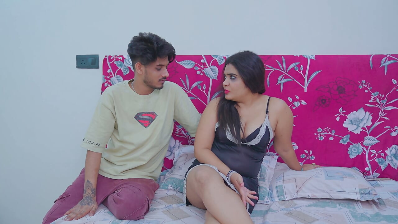 Sexo con mi hermanastra cuando no había nadie en casa, audio en hindi claro