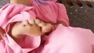 Indische Dorffrau wird gefickt