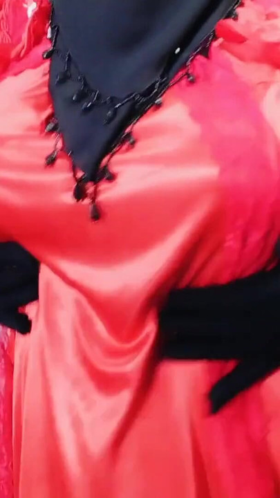 Must-see moment from "Indian hot beautiful Bhabhi dancing and having sex openly in her room"
