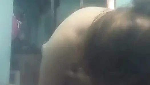 Cowgirl mit frontsicht: vergnügen in jedem blowjob