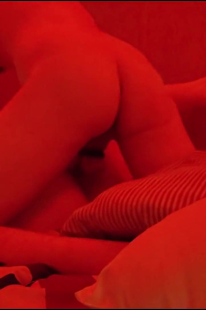 Blowing a Load on Curvy BBW Slut