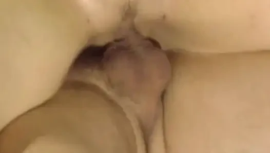 Pelacur Pirang Kacau Keras