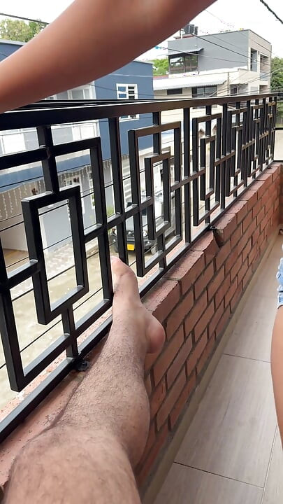 stepsister showing too much on the balcony, she likes me to put his cock in her until she makes her cum