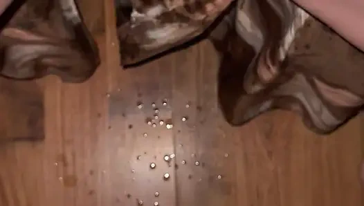 Kocam iş gezisindeyken fışkırtıyorum