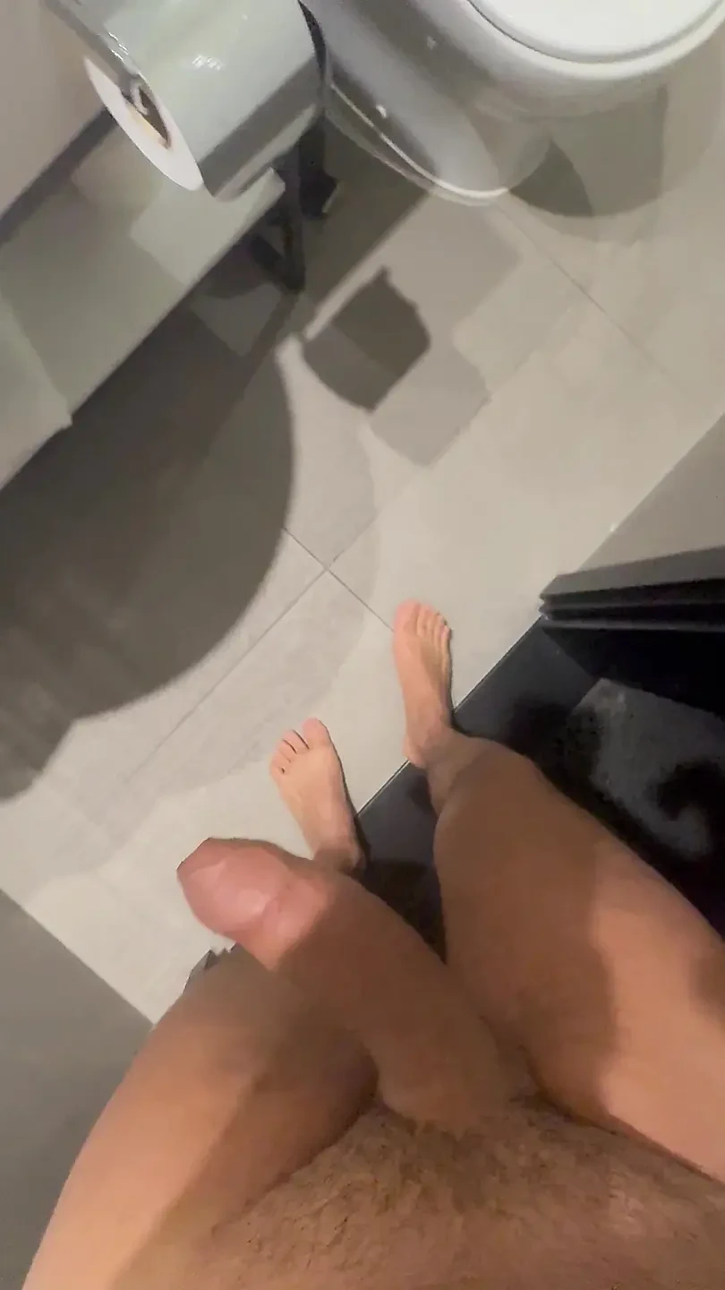 Do you want a golden shower ? After I can cum in your mouth.