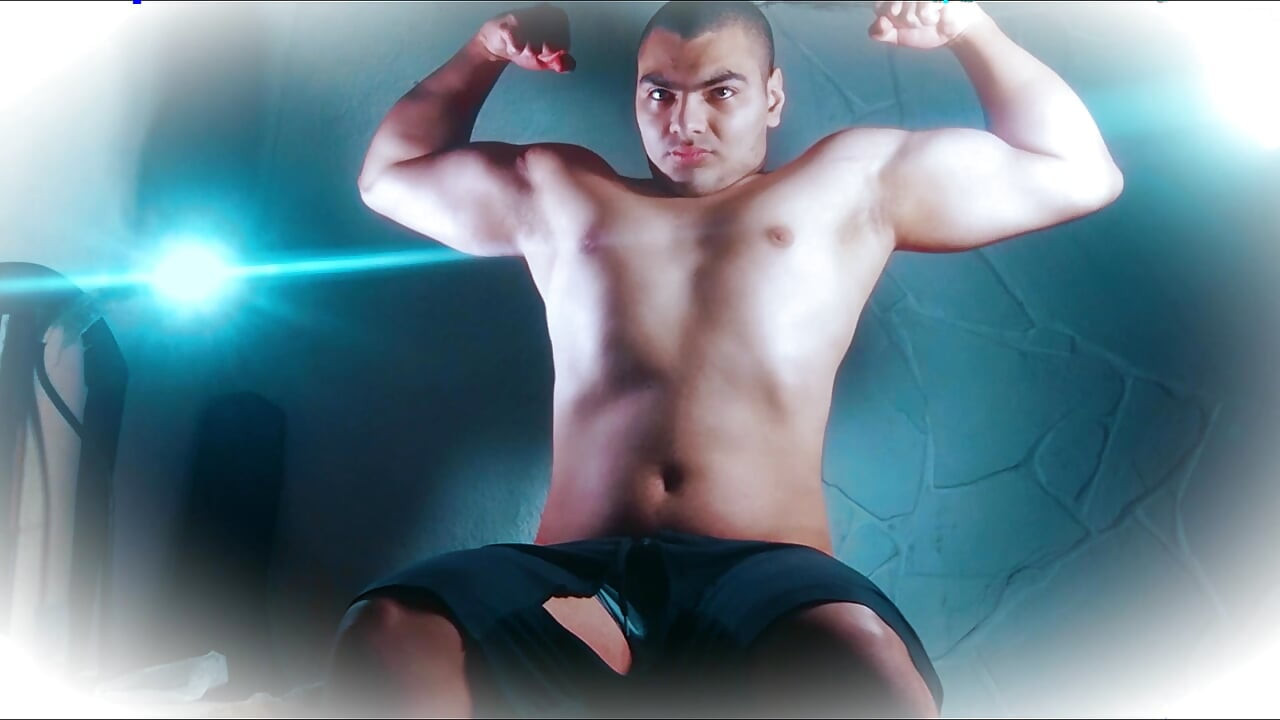 Cristopher Rebellato Alexis - 18 Centimeter Penis Masturbation